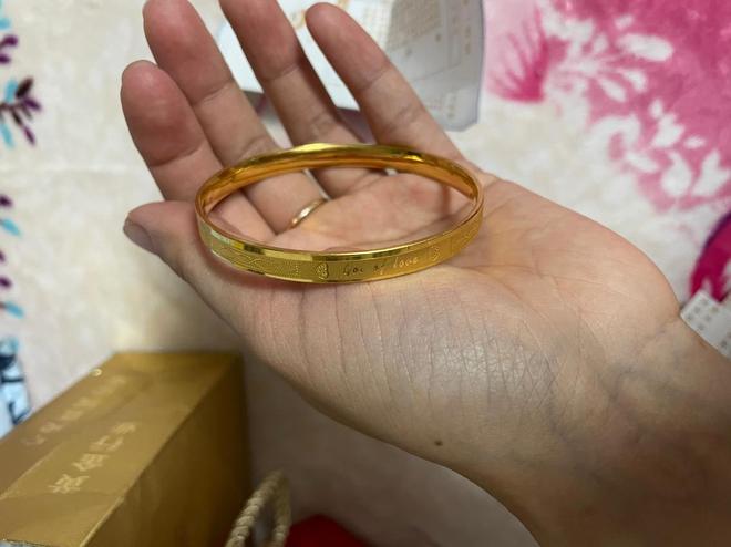 金价翻3倍三金成难题不是不想是结不起开元棋牌app难怪大家不结婚!5年(图6) 金价翻3倍三金成难题不是不想是结不起开元棋牌app难怪大家不结婚!5年(图6)