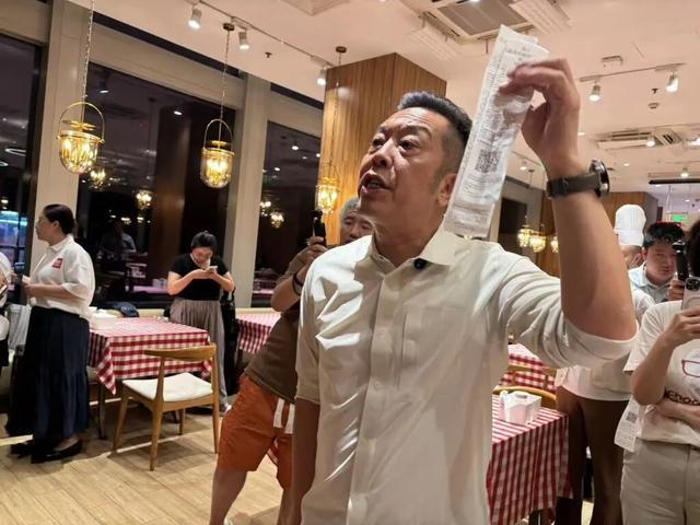 一小时却说“恶心”明天起全国所有门店上线