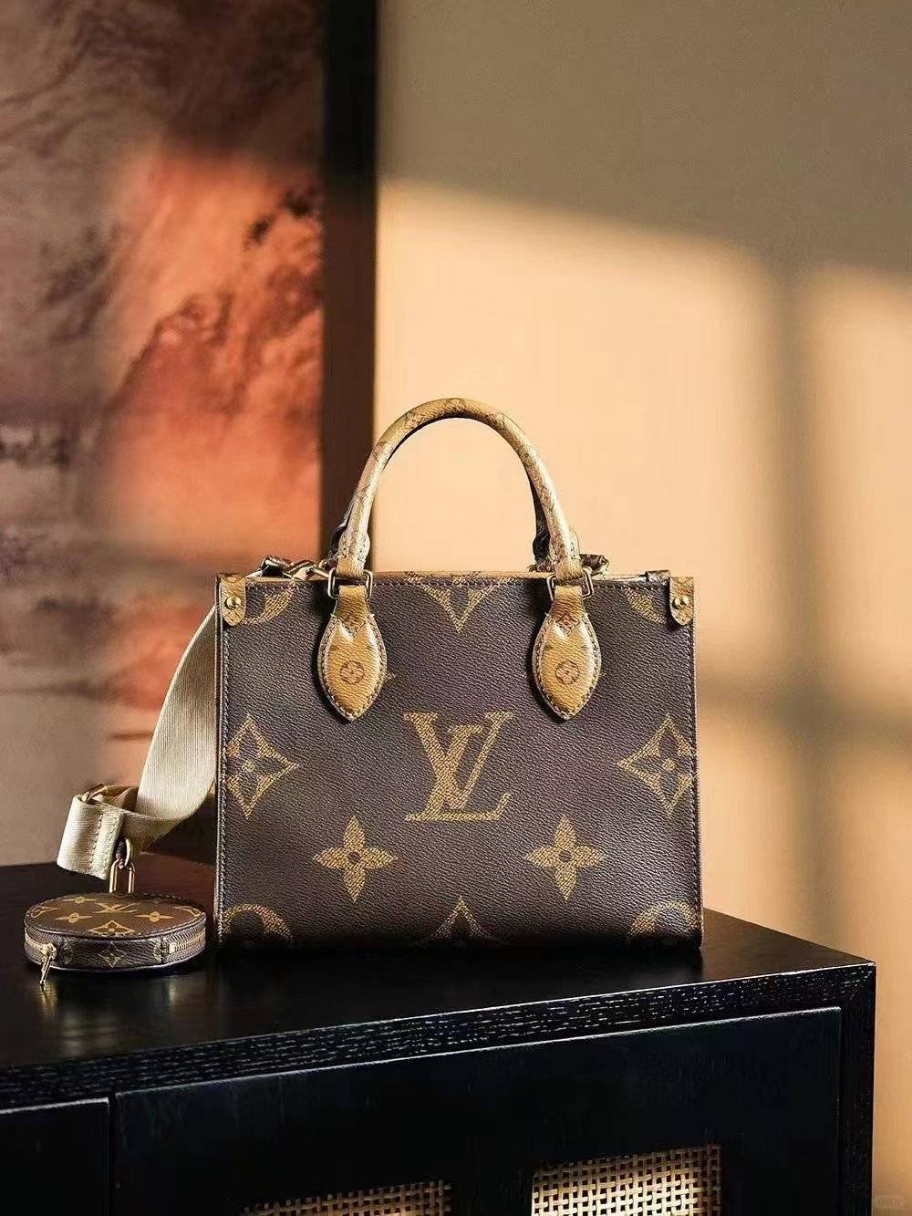 iffany奢侈品开元棋牌appT(图2)